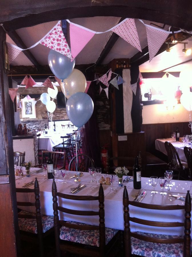 Hawkins Arms Bed & Breakfast Zelah ภายนอก รูปภาพ
